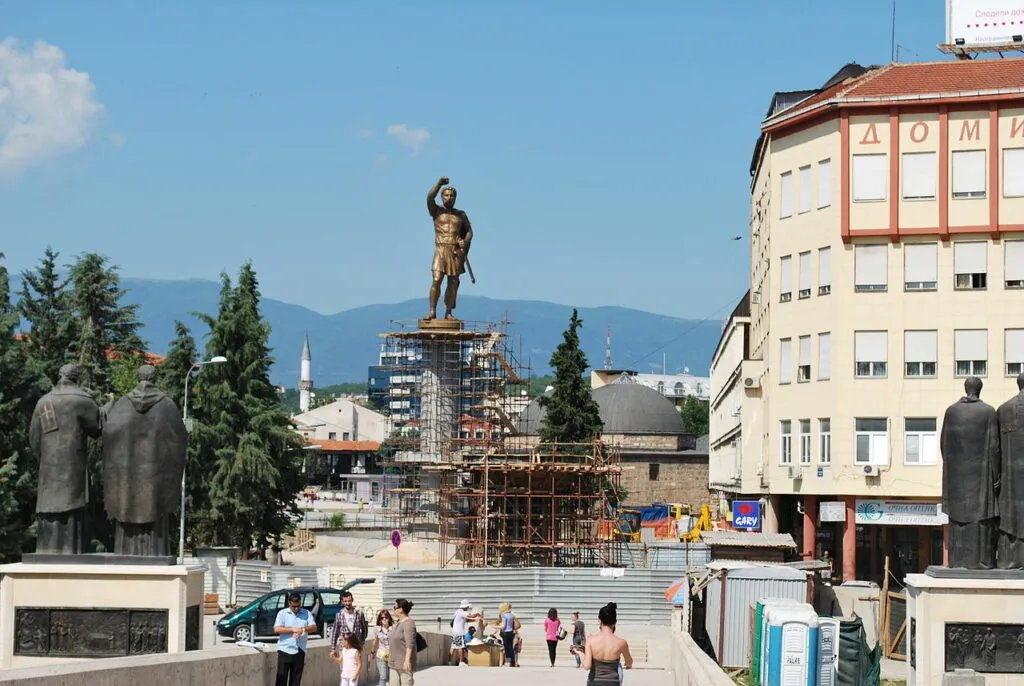 1280px-skopje-x42-1024x686.webp
