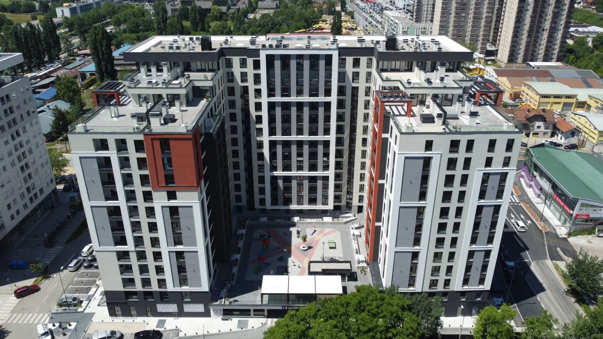 1298-avenija-11-cropped.webp